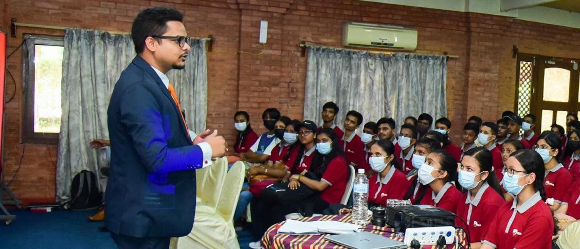 Personal branding training at Urbana school of Science